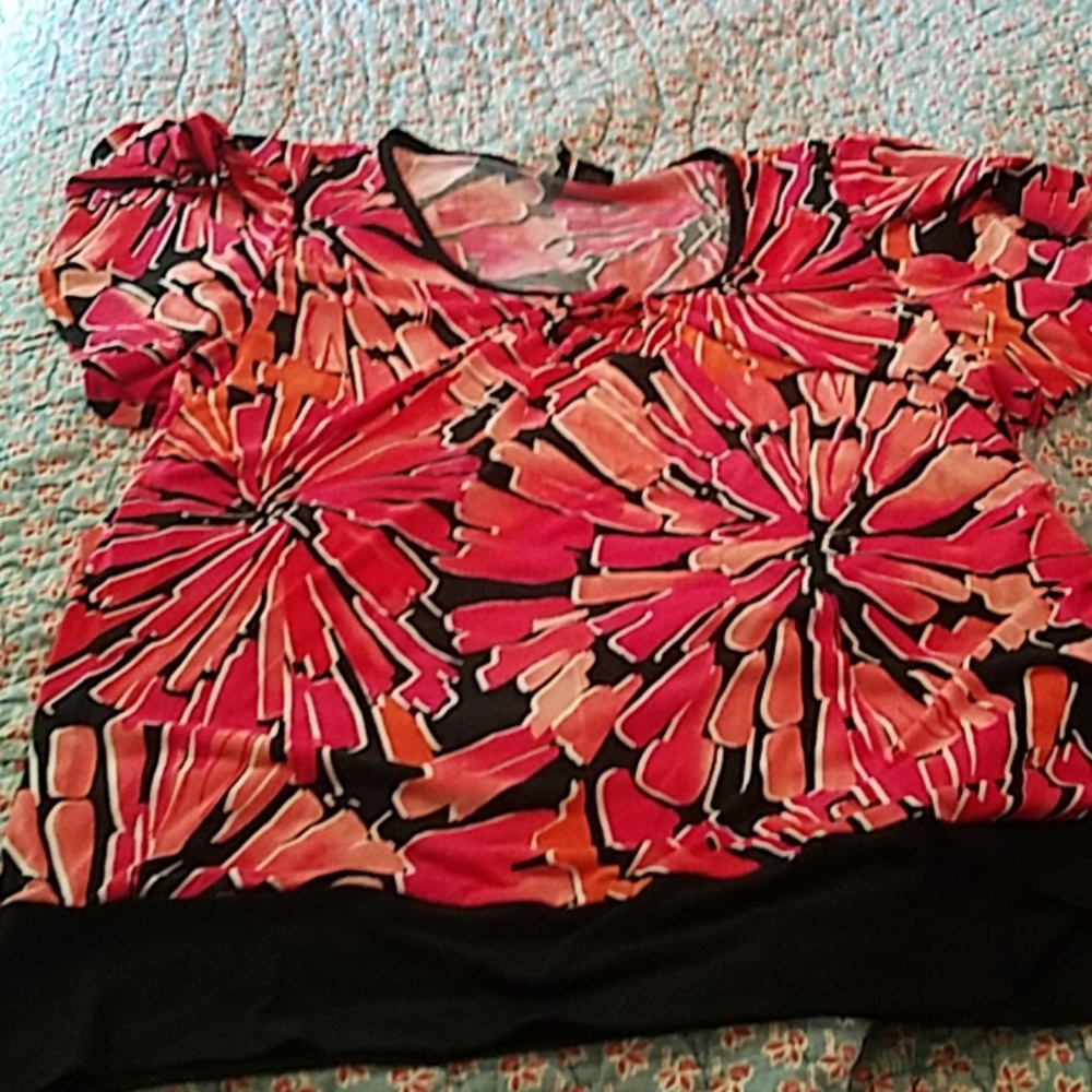SOLD Colorful blouse with "wing" sleeves